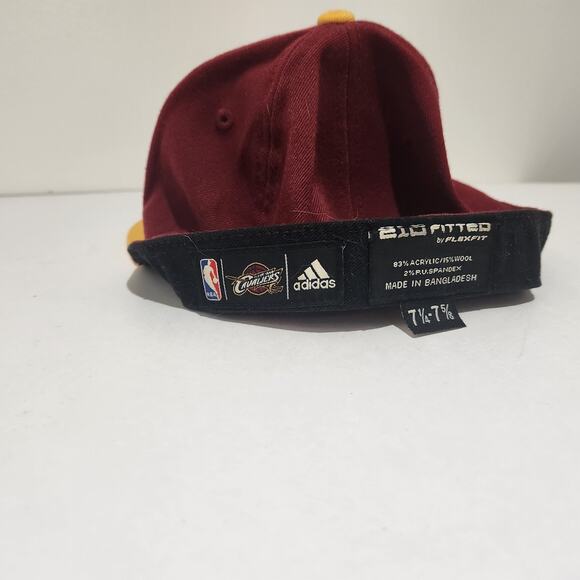 Cleveland Cavaliers Wine and Gold Fitted Adidas Hat size 7 1/4 to 7 5/8 - Picture 7 of 7